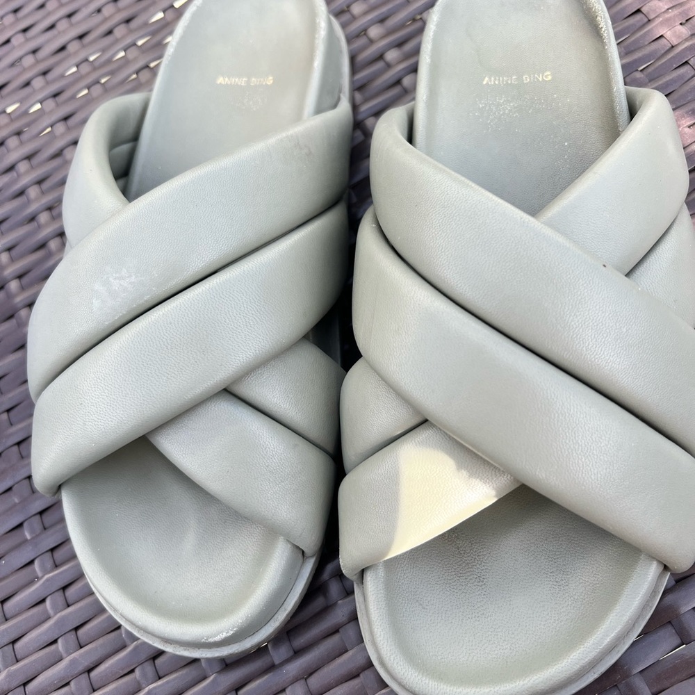 Anine Bing Lizzie flat sandals puffy straps, padded sole 100% lamb leather. - Picture 11 of 11